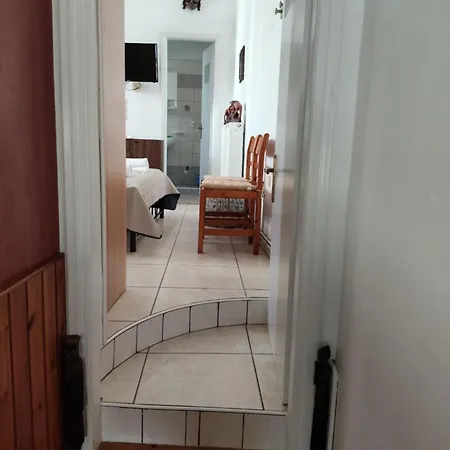 Apartman Nikolettas Fárosz